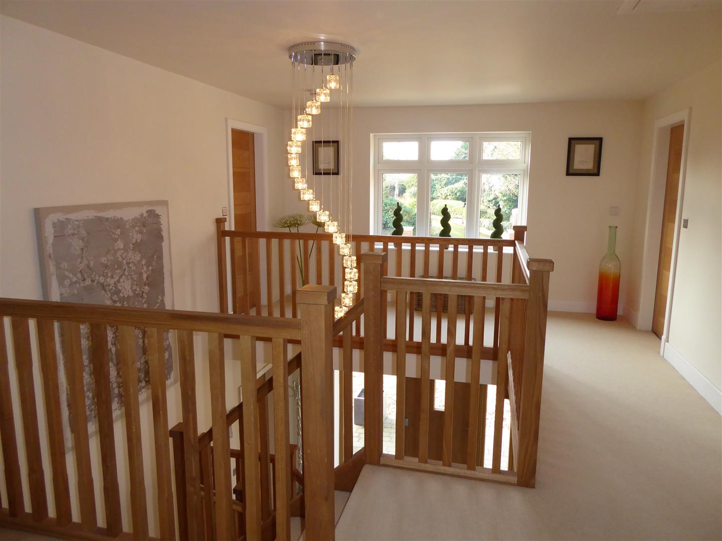 GALLERY LANDING